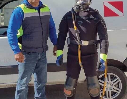 Mantenimiento y limpieza con buceo industrial de tanques y cisternas